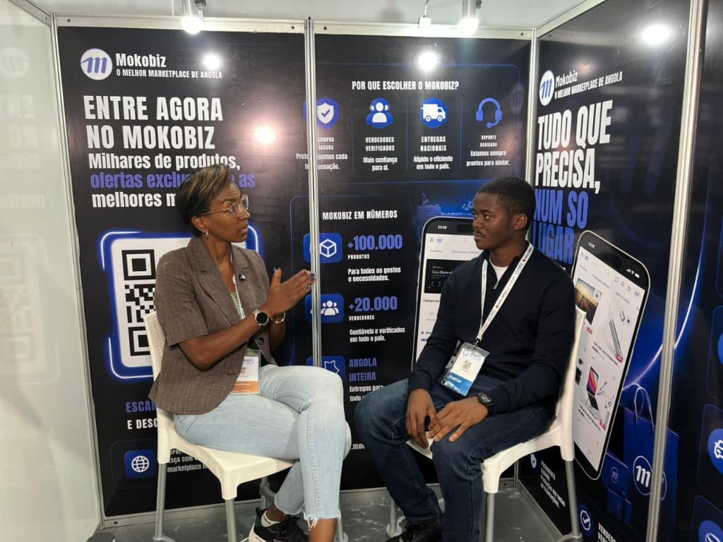 Visão geral do stand do Mokobiz durante a entrevista com a ASSED